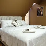 Cozy Loft With Jacuzzi Bath Near Center & Free Street Parking 아파트