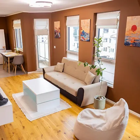 Cozy Loft With Jacuzzi Bath Near Center פלובדיב
