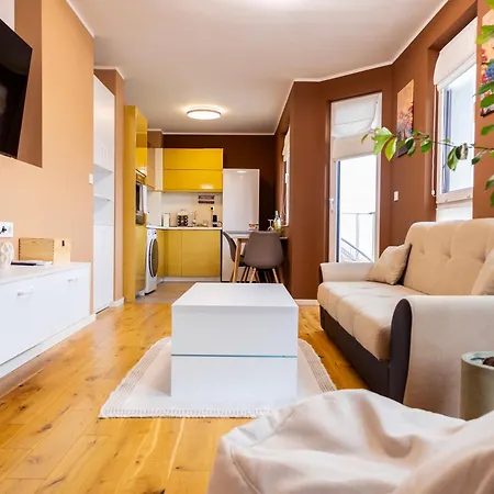 Cozy Loft With Jacuzzi Bath Near Center פלובדיב