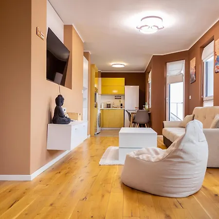 Cozy Loft With Jacuzzi Bath Near Center * פלובדיב