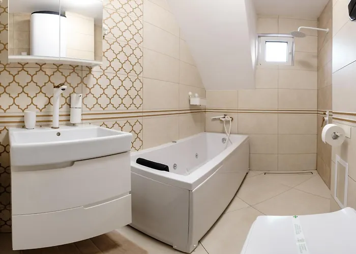 Heart & Honey - The Romantic Loft